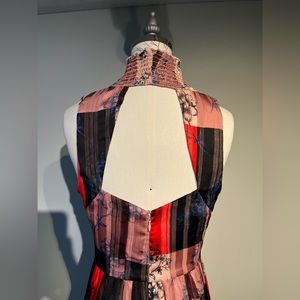 BCBG Generation• floral high collar maxi dress.